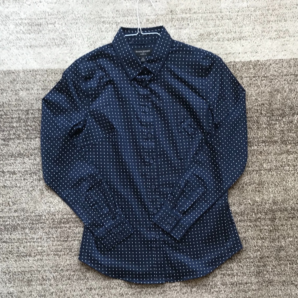 NWOT Banana Republic Riley Tailored-Fit Shirt